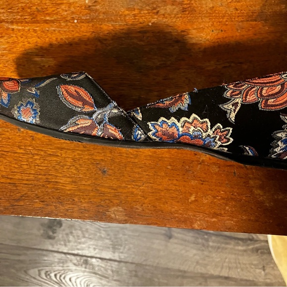 Naturalizer Samantha Floral Pointed Flats size 9 or Eur 39 - Picture 4 of 7